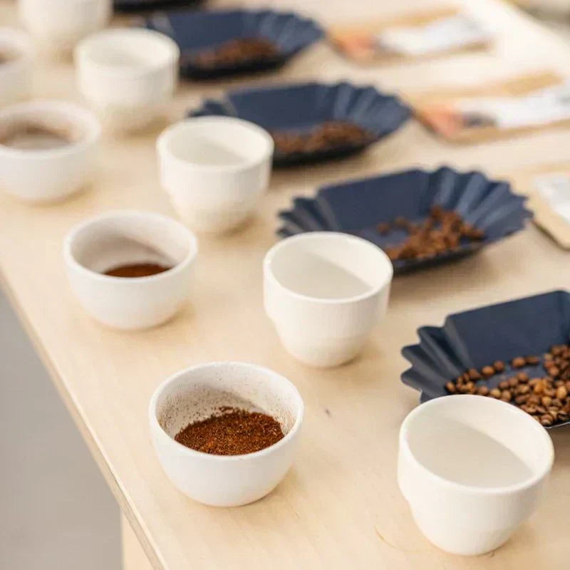 Ce este cupping-ul în cafea? Ghid complet despre degustarea profesională a cafelei